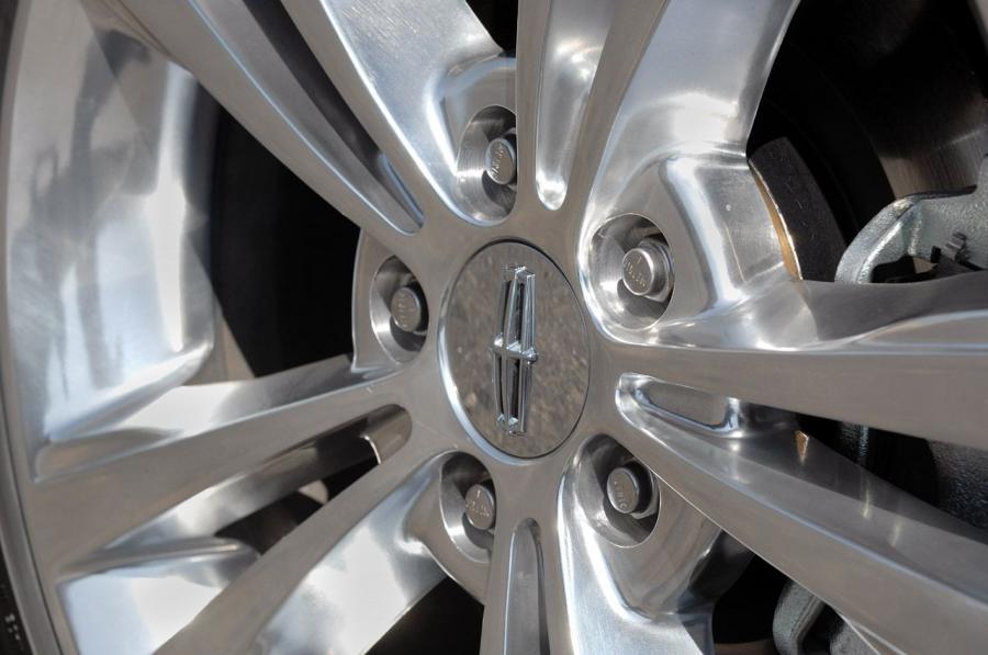  Lincoln MKZ 2010 года  (фото 74 из 211)